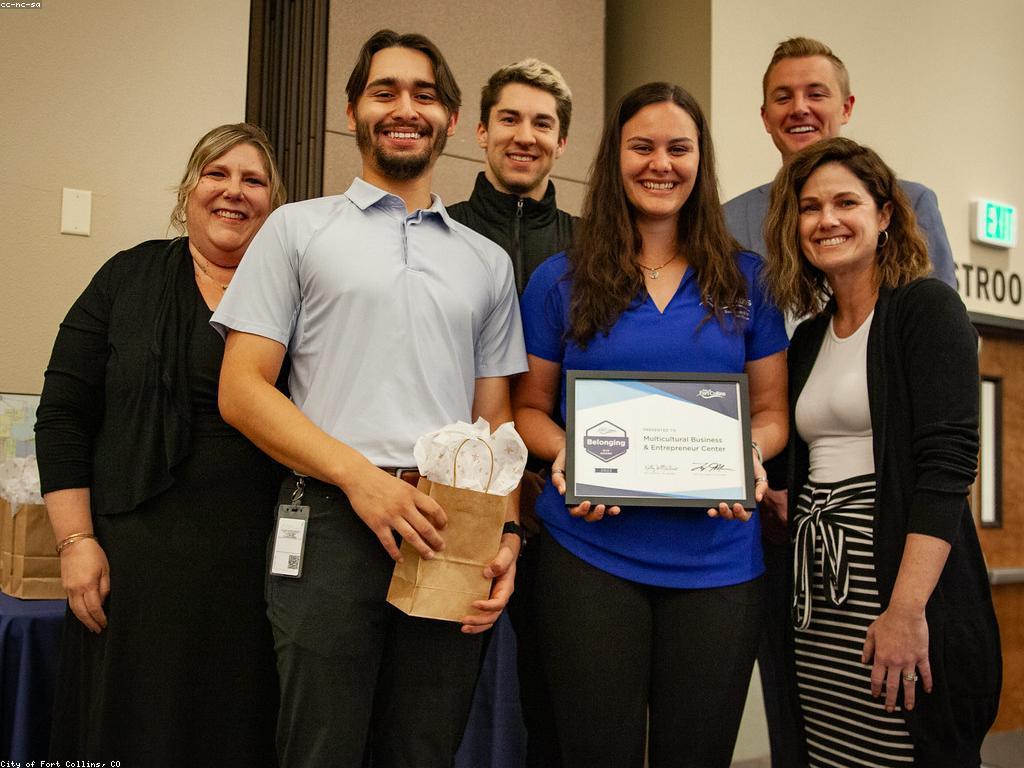 ការទទួលបានរង្វាន់: ការស្គាល់និងការផ្តល់កិត្តិយស