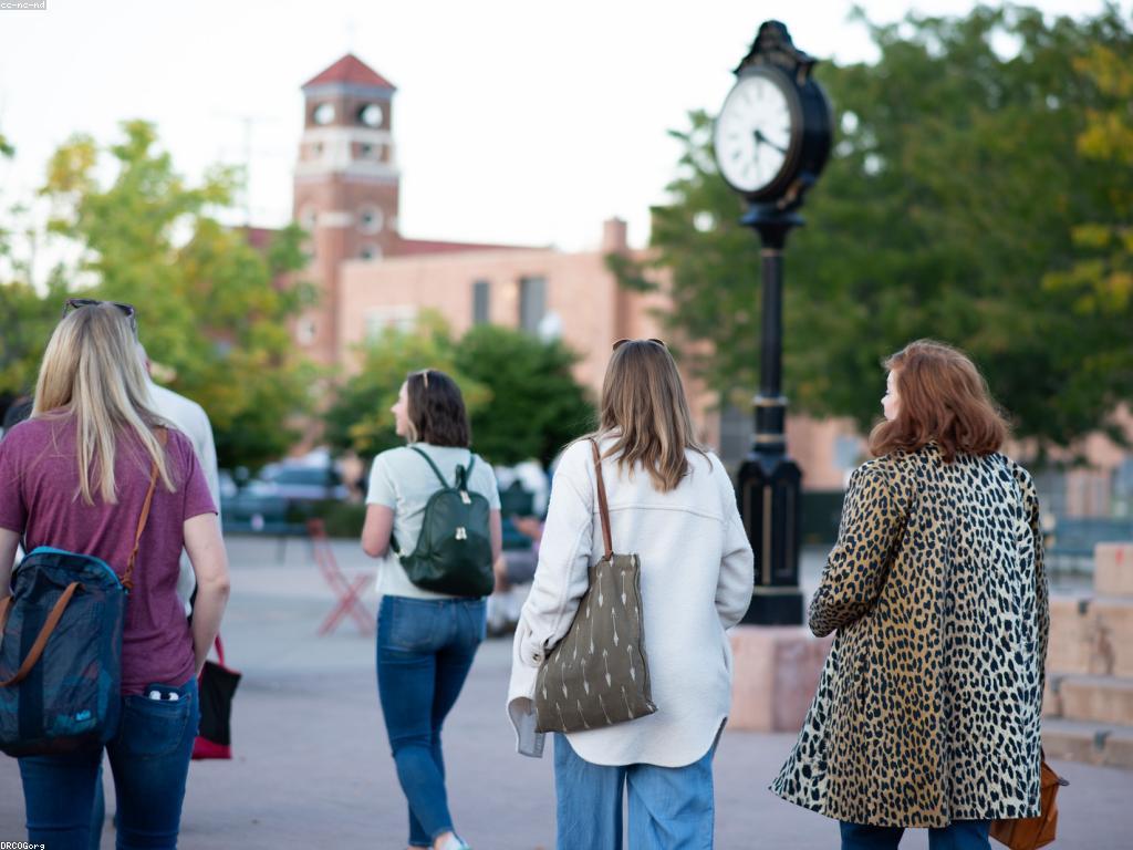 ព័ត៌មានស្លត: ជីវិត និងការអភិវឌ្ឍន៍ថ្មីៗ