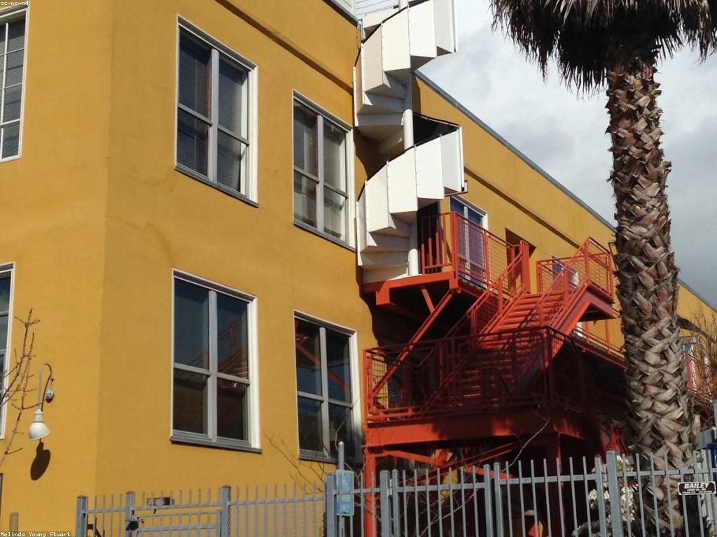 សំណុំបែបបទស្លត: ទីកន្លែងសម្រាប់ការបង្ហាញ