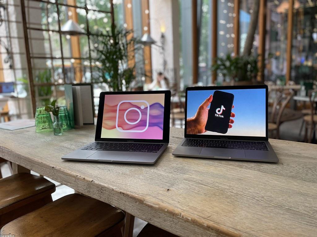 ព័ត៌មានស្លត: ការពិពណ៌នាអំពីព័ត៌មានស្លតនៅក្នុងសង្គម